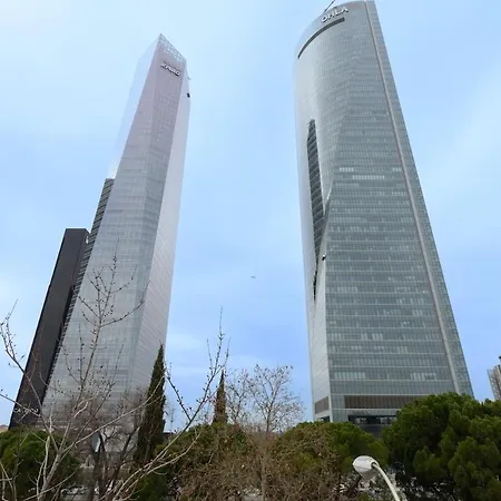 Apartamento Temporal Charmartin 4 Torres 2 Dormitorios Cas292 Madrid Exterior photo
