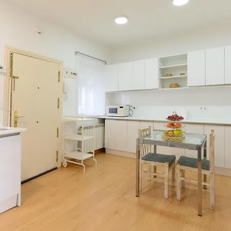 Apartamento Temporal Charmartin 4 Torres 2 Dormitorios Cas292 Madrid Exterior photo